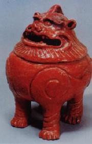 写真：大型の獅子型香炉