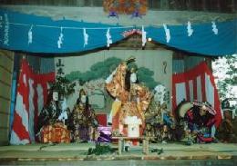 写真：里神楽の舞台の様子2