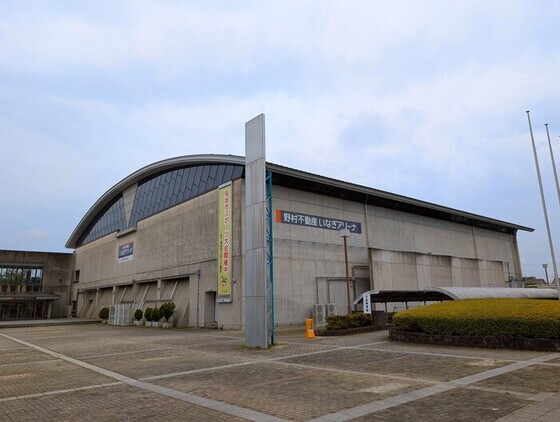 写真：総合体育館外観