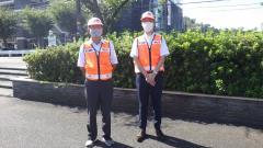 写真：路上等喫煙防止指導員