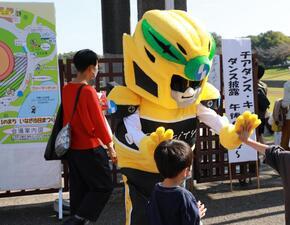 写真：多くの方との触れ合い