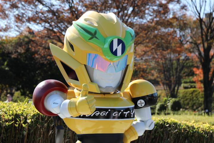 写真：モニュメント右斜め前からの様子