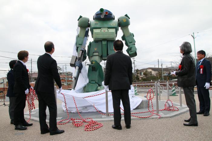 写真：除幕の様子2