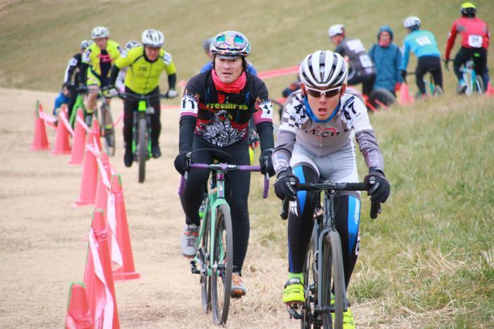 写真：中堅カテゴリーのレース