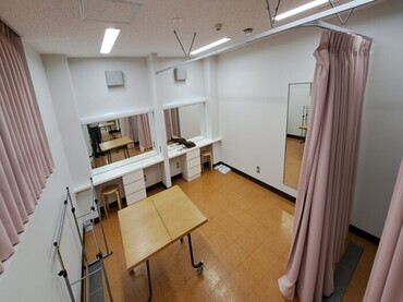 中央公民館ホール　地下楽屋