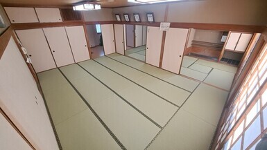 中央公民館　和室の写真　斜め上から対角線上