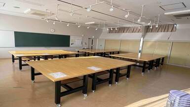 第四公民館　美術室　後方から前方