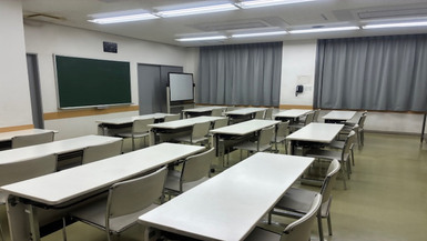 城山公民館　実習室　後方から前方
