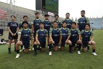 デフラグビー選手集合写真