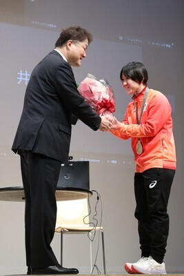 R7 Report Meeting_Flower Presentation