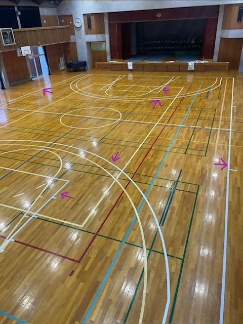 [Wakabadai Elementary] Status of Gymnasium Floor Tape