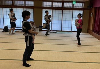 Imagen: Escena de baile durante el seminario