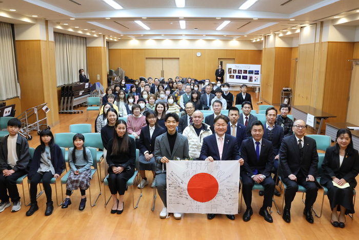 사진: 발레 콩쿠르 출정식 단체 사진