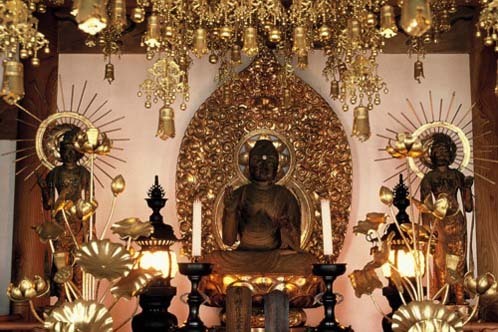 Foto: Estátua de Amida Sanzon do Templo Jorakuji