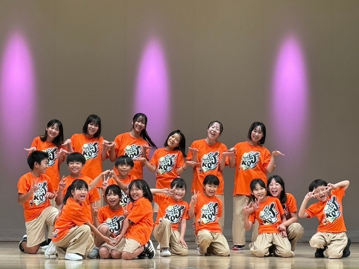 Imagem da equipe de dança KQJ