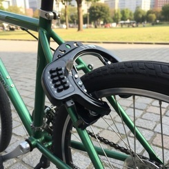 Cadeado de anel com botão