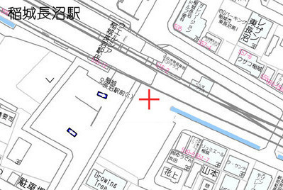 Em frente à Estação Inagi-Naganuma