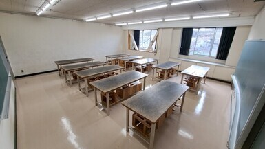 中央公民館 講座室的照片 從前方沿對角線到後方
